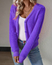 Marie | Damen Flauschiger V-Ausschnitt Strickjacke Cardigan mit Knopfleiste in Flieder