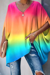 Clara | Damen Fledermausärmel Oversize Tunika mit V-Ausschnitt in Regenbogen