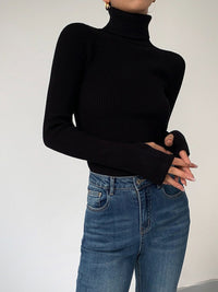 Marie | Damen Gerippter Rollkragen Strick Sweater in Schwarz