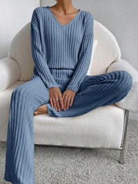 Damen Geripptes Strick Set mit V-Ausschnitt Langen Ärmeln und Weiter Hose in Marineblau