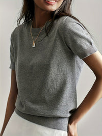 Nora | Damen Kurzarm Rundhals Knit Sweater Top Lockere Passform in Grau
