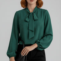Sophie | Damen Langarm-Bluse Schleifenkragen Relaxed-Fit Büro in Waldgrün
