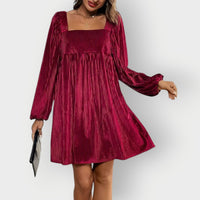 Sophie | Damen Langarm Plissee Samtkleid Eckausschnitt Elegantes Formal Dress in Weinrot