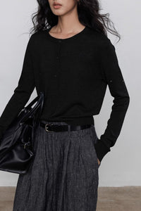 Damen Langarm Strickjacke mit Rundkragen und durchgehender Knopfleiste in Schwarz