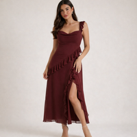 Damen Maxikleid mit Riemen und Rüschenbesatz in Burgund