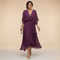 Damen-Midikleid mit V-Ausschnitt und Bindegürtel in Lila