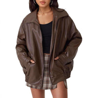 Lena | Damen Oversized Kunstleder Bomber Lederjacke mit Reißverschluss in Aprikose