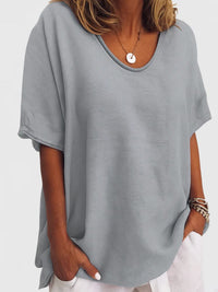 Damen-Oversized-T-Shirt mit V-Ausschnitt und kurzen Ärmeln in Grau