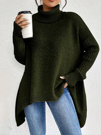 Greta | Damen Oversized Turtleneck Sweater mit geripptem Rollkragen und verlängertem Saum in Kieferngrün