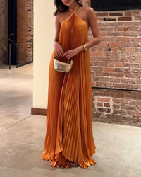 Damen Plissiertes Maxikleid mit gekreuzten Neckholder Trägern in Schokolade