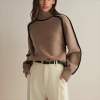 Sophie | Damen Rollkragen Oversized Strick Sweater mit Kontraststreifen in Braun