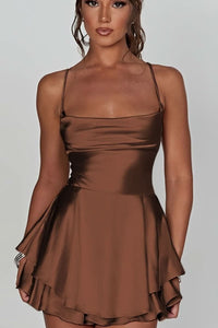 Amelie | Damen Satinoptik Rückenfreies Cocktailkleid Geraffter Taille Minirock in Coffee