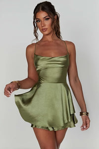 Amelie | Damen Satinoptik Rückenfreies Cocktailkleid Geraffter Taille Minirock in Matcha