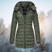 Emilia | Damen Steppjacke mit Kapuze tailliert warm gefüttert in Grün