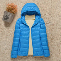 Elisabeth | Damen Steppjacke mit Kapuze ultraleichte Übergangsjacke in Hellblau