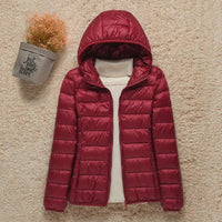 Elisabeth | Damen Steppjacke mit Kapuze ultraleichte Übergangsjacke in Bordeaux