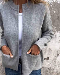 Clara | Damen Strick-Cardigan mit Reißverschluss lockere Passform Fronttaschen in Grau