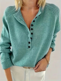 Marlene | Damen Strickpullover mit V-Ausschnitt und halber Knopfleiste in Smaragdgrün