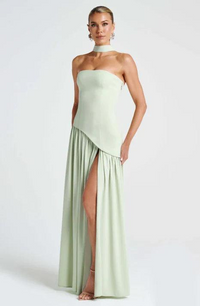 Damen Trägerloses Asymmetrisches Maxikleid in Hellgrün
