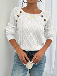 Leonie | Damen Zopfmuster Knit Sweater Rundhals Raglanärmel mit Knöpfen in Weiß