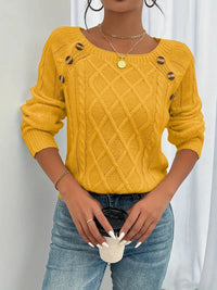 Leonie | Damen Zopfmuster Knit Sweater Rundhals Raglanärmel mit Knöpfen in Golden