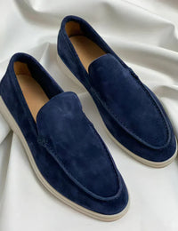 Marineblau