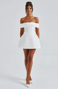 Emily - Off-Shoulder Kontrast-Bustier Fit & Flare Mini-Kleid in Weiß