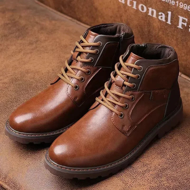 Logan | Robuste Herren-Stiefeletten aus Leder mit Strapazierfähiger Sohle