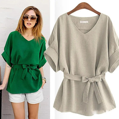 Flenora | V-Ausschnitt Bluse mit Fledermausärmeln und Gürtel