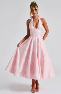 Rebecca - Jacquard Halter Neck Fit and Flare Midi Kleid in Rosa