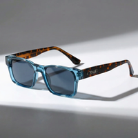 Nala | Quadratische Premium-Sonnenbrille in Blau