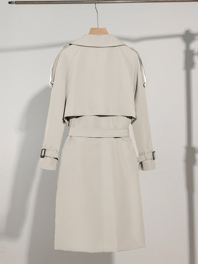 Latina | Damen Langer Doppelknopf-Trenchcoat mit Taillengürtel – Elegante Passform