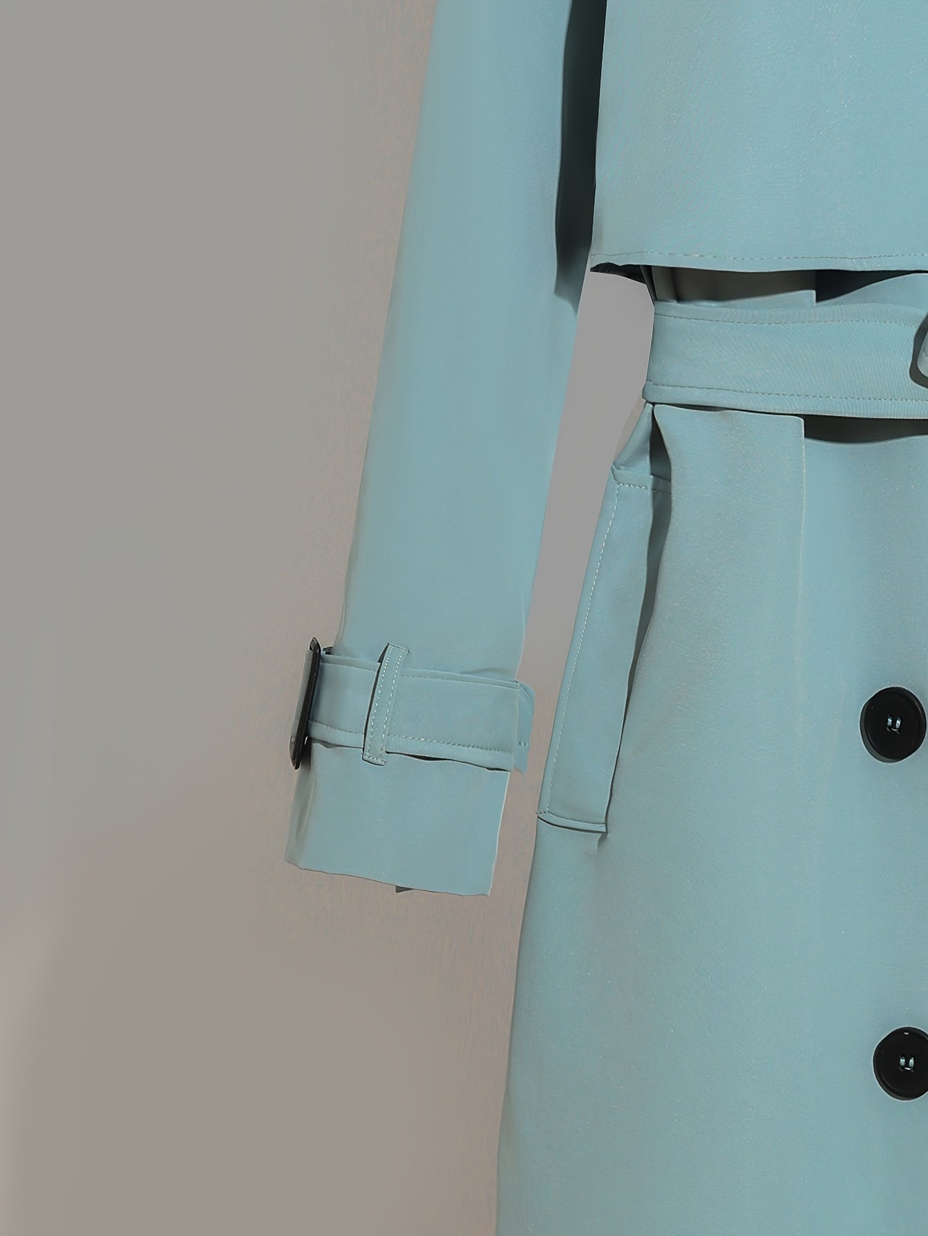 Latina | Damen Langer Doppelknopf-Trenchcoat mit Taillengürtel – Elegante Passform