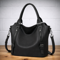 Franka | Damen Schultertasche mit Verstellbarem Riemen in Schwarz