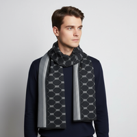 Gemusterter Strickschal für Herren in Grau 1