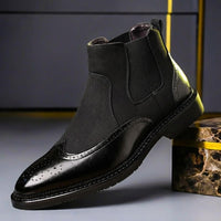 Herren-Chelsea-Boots mit Brogue-Details in Obsidianschwarz