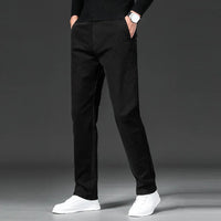 Herren Chino-Hose mit regulärer Passform in Schwarz