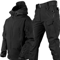 Herren Outdoor Set mit Kapuzenjacke und Cargohose in Schwarz