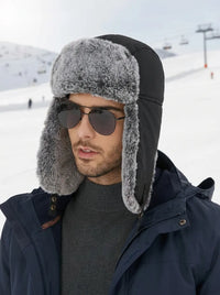 Gefütterte Wintermütze mit Ohrenklappen, wasser- und winddicht in Schwarz 1