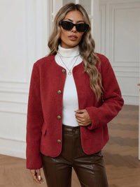 Damen Jacke mit Goldknöpfen und seitlichen Taschen in Weinrot