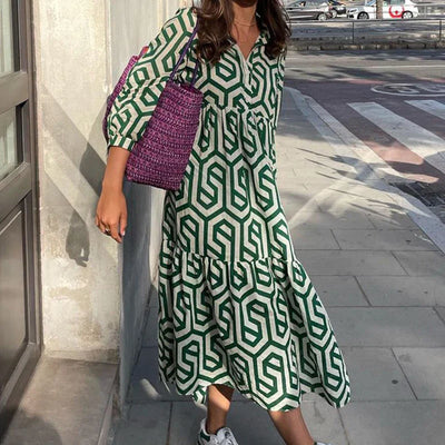Adelona | Langärmliges Kleid mit geometrischem Muster