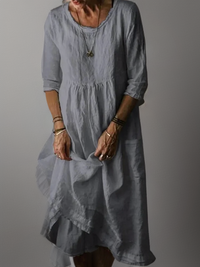 Katie – Sommerliches plissiertes Midikleid in Grau