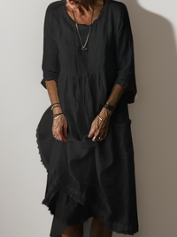 Katie – Sommerliches plissiertes Midikleid in Schwarz