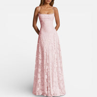 Léonie | Damen Maxikleid Spaghettiträger Ausgestellter Rock Feminin Sommer in Hellrosa