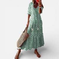Fiona | Damen Maxikleid Kurzarm V-Ausschnitt Blumenmuster Romantisch in Grün