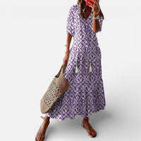 Fiona | Damen Maxikleid Kurzarm V-Ausschnitt Blumenmuster Romantisch in Lila