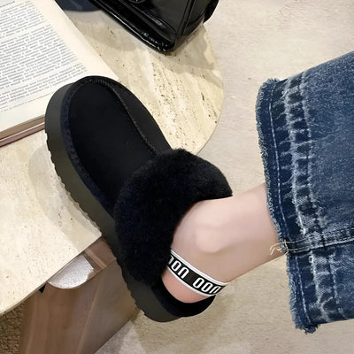 Isolierte Hausschuhe mit Plattformsohle