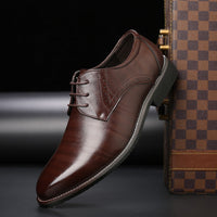Victor | Herren Elegante Brogue Schnürschuhe in Braun