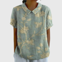 Kurzärmelige Damenbluse mit Blumenmuster und Bubikragen in Salbeigrün 3