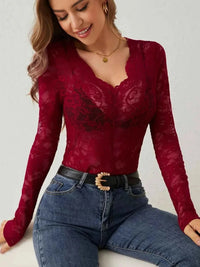 Lina | Damen Spitzen-Top Transparent Langarm Herzausschnitt Feminin in Bordeaux
